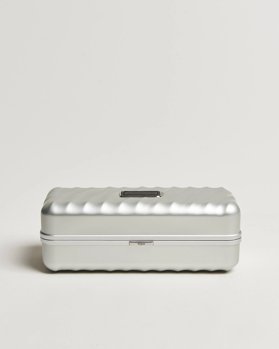 TUMI Aluminum Watch Case Silver – Silber