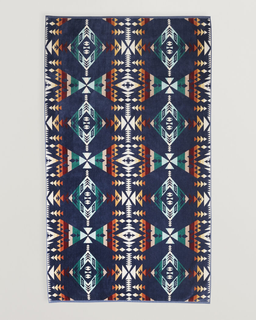 Pendleton Oversized Jacquard Spa Towel Diamond Peak – Mehrfarbig