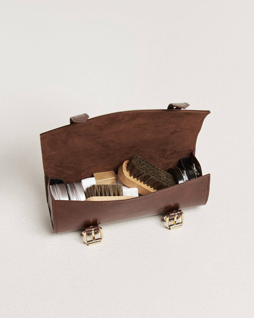 Authentic Models Shoe Polishing Kit – Braun
