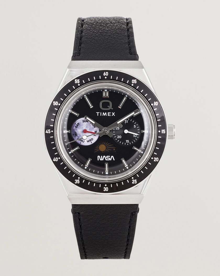 Timex Q x NASA Luminous Leather Strap 40mm Black Dial – Schwarz
