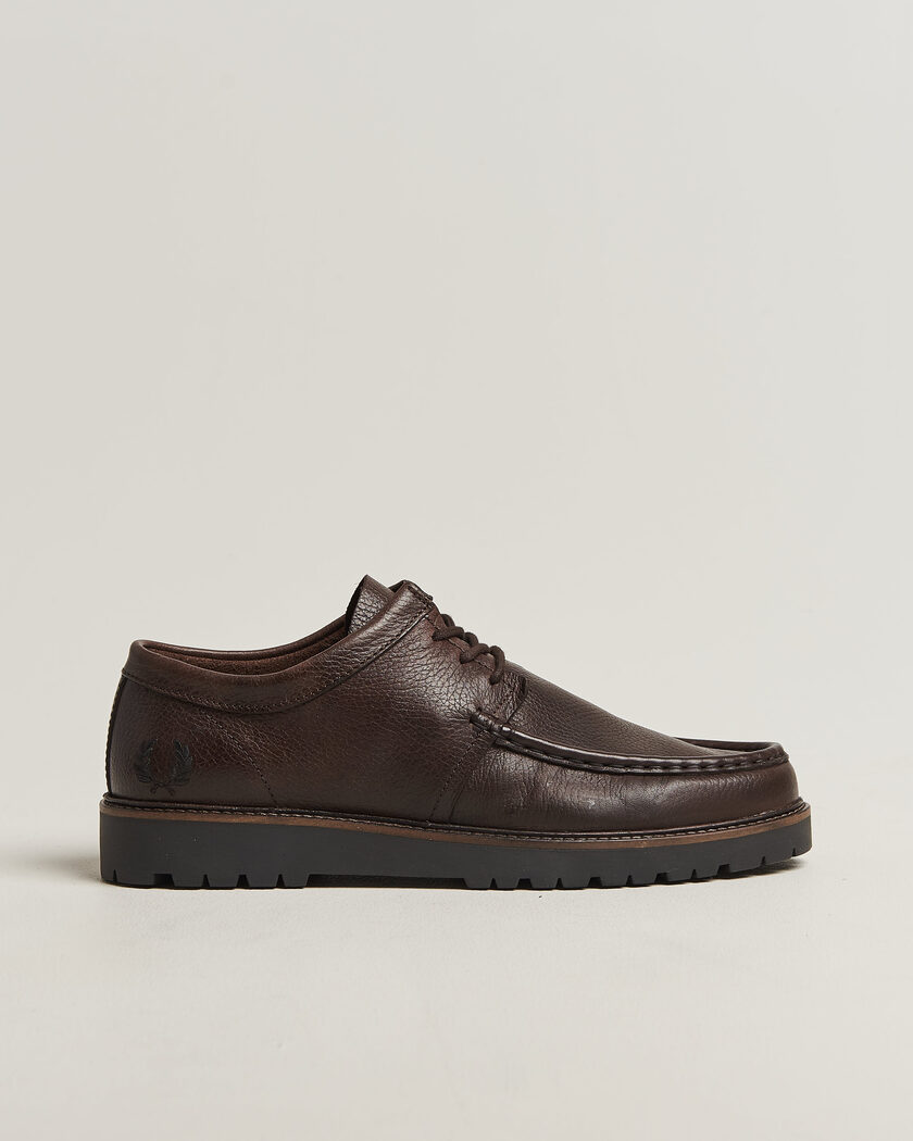 Fred Perry Kenny Grained Leather Derby Rich Brown – Braun