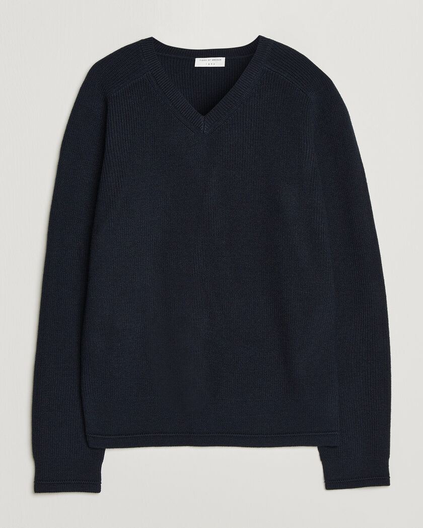 Tiger of Sweden Logan Wool Knitted V-Neck Night Grape – Blau