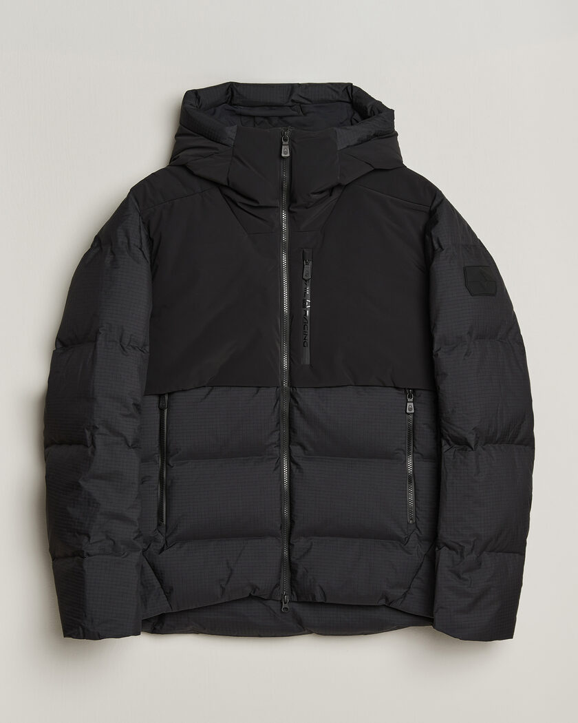 Sail Racing Polar Down Hooded Jacket Carbon – Schwarz