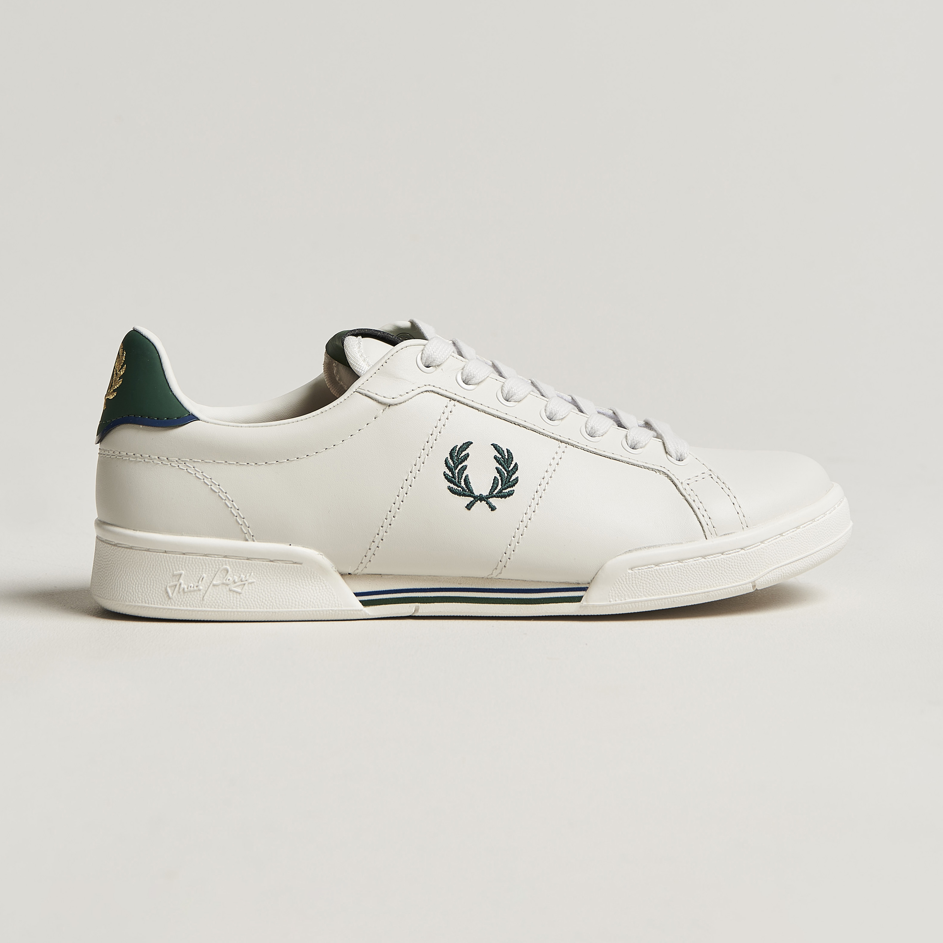 fred-perry-b722-leather-sneaker-procelain-bei-care-of-carl