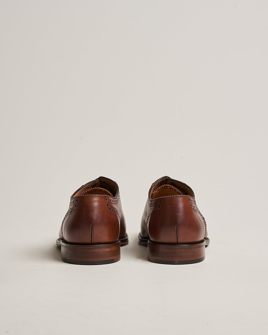 Herren | Loake 1880 Strand Brogue Mahogany Burnished Calf | Loake 1880 | Strand Brogue Mahogany Burnished Calf