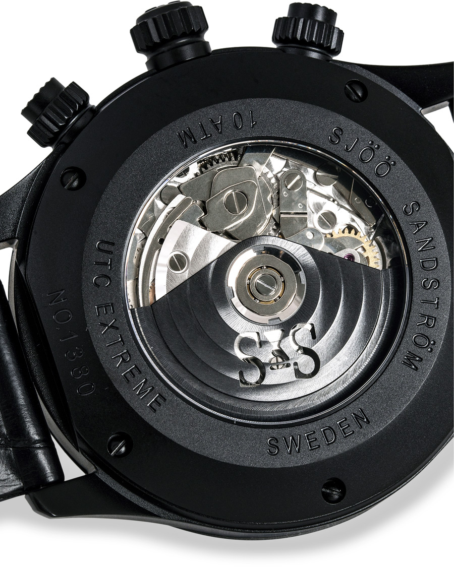 Herren | Sjöö Sandström UTC Extreme 44,2mm Black and Black Alligator | Sjöö Sandström | UTC Extreme 44,2mm Black and Black Alligator