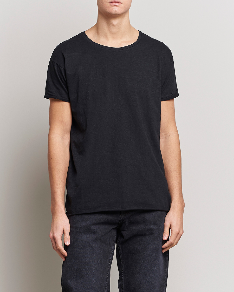 Herren | T-Shirts | Nudie Jeans | Roger Slub Crew Neck Tee Black