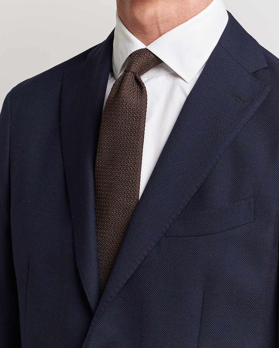Herren |  | Drake's | Silk Grenadine Handrolled 8 cm Tie Brown