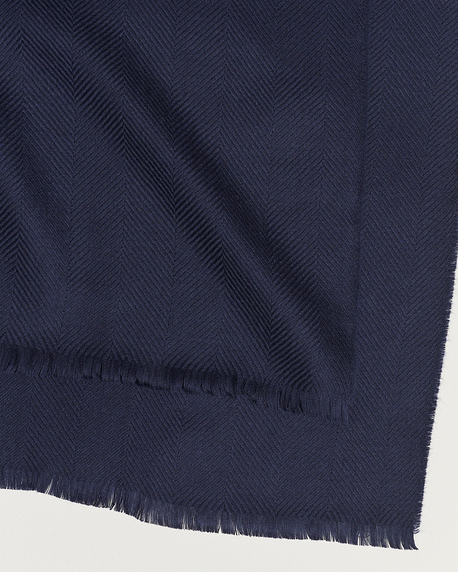 Herren | Eton Merino Wool Herringbone Scarf Navy | Eton | Merino Wool Herringbone Scarf Navy