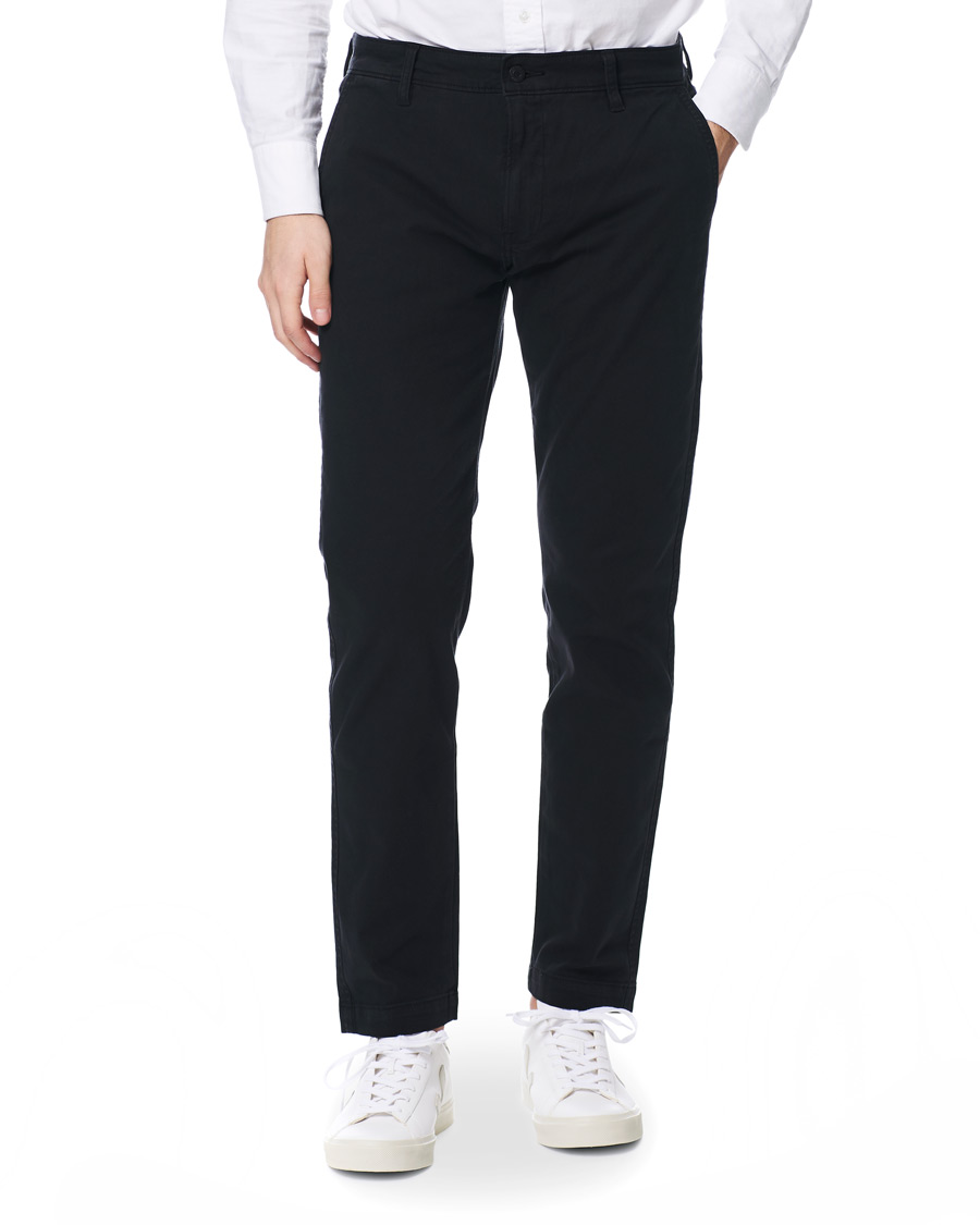 Herren | Hosen | Levi's | Garment Dyed Stretch Chino Mineral Black