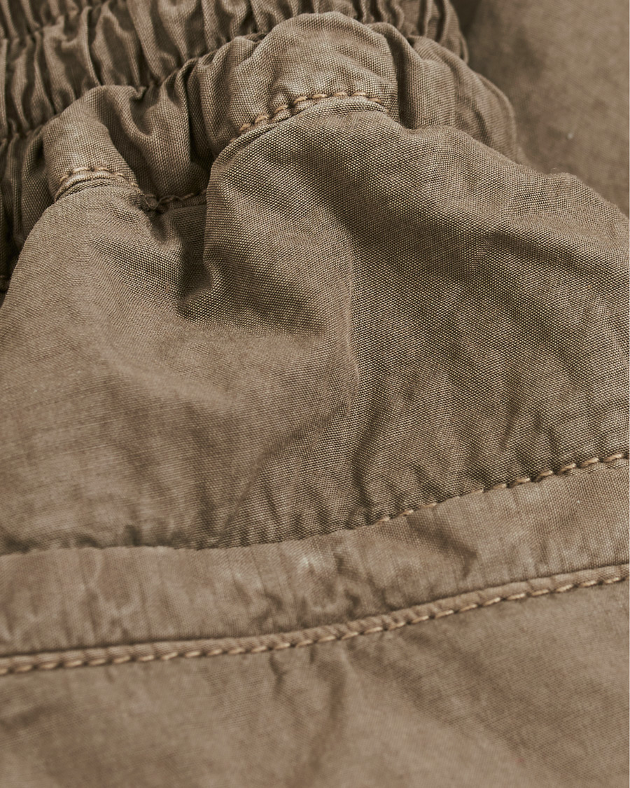 Herren | Hosen | The Gigi | Soft Seersucker Drawstring Trousers Olive