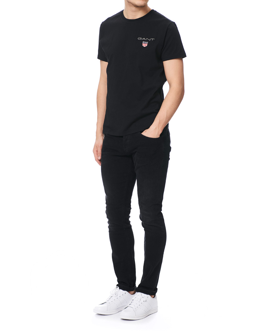 Herren | T-Shirts | GANT | Medium Shield Tee Black