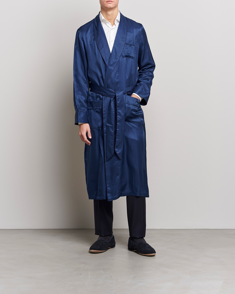 Herren | Schlafanzüge & Bademäntel | Derek Rose | Pure Silk Striped Dressing Gown Navy