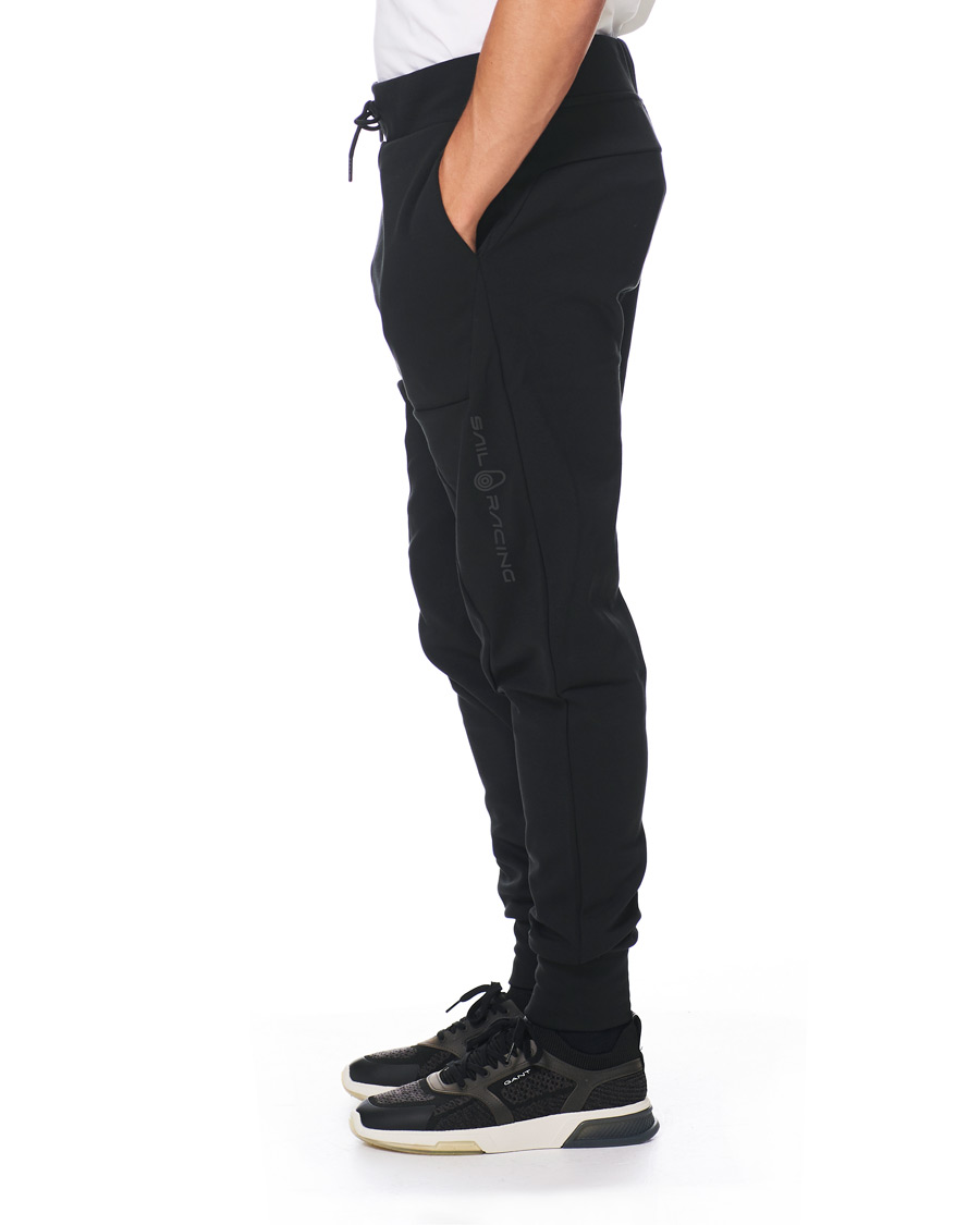 Herren | Hosen | Sail Racing | Race Tech Sweatpants Carbon