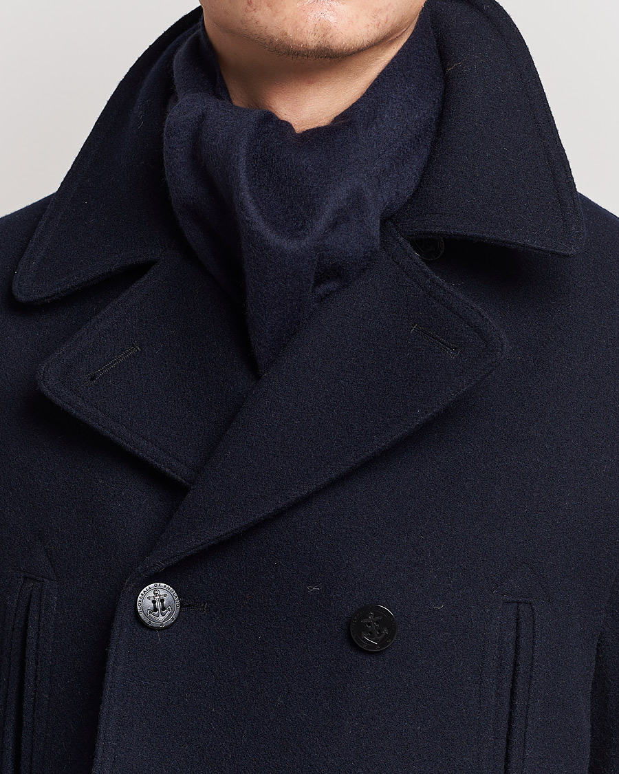 Herren | Johnstons of Elgin Cashmere Scarf Dark Navy | Johnstons of Elgin | Cashmere Scarf Dark Navy
