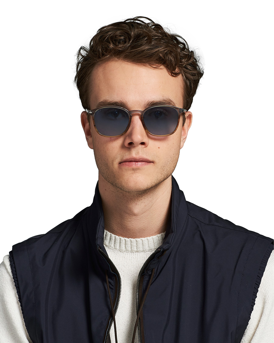 Herren | Persol 0PO3215S Sunglasses Brown/Gradient Blue | Persol | 0PO3215S Sunglasses Brown/Gradient Blue