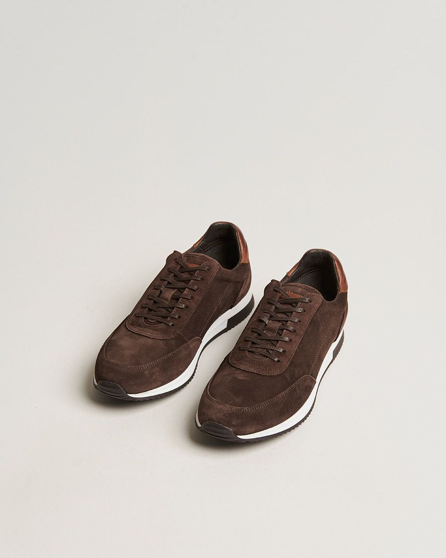 Herren |  | Design Loake | Loake 1880 Bannister Running Sneaker Dark Brown Suede
