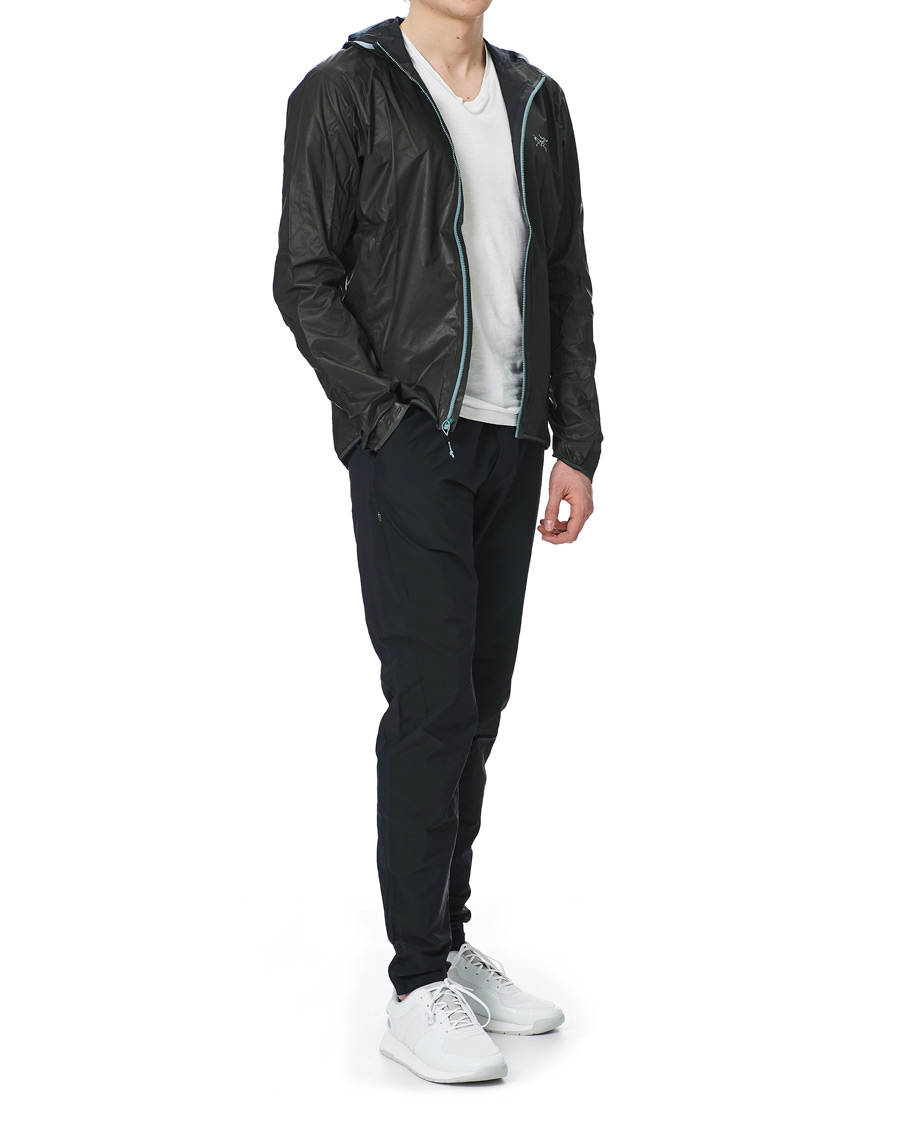 Herren | Jacken | Arc'teryx | Norvan SL Lightweight GORE-TEX Hood Black