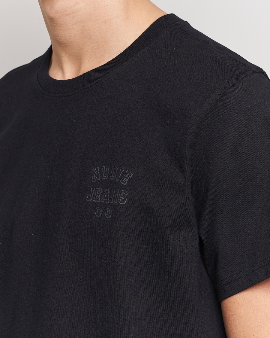 Herren | T-Shirts | Nudie Jeans | Roy Logo Crew Neck Tee Black