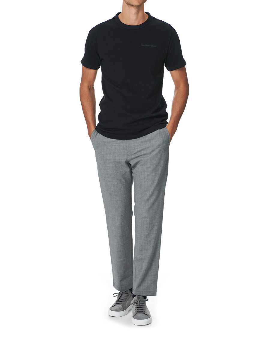 Herren | T-Shirts | Peak Performance | Moment Organic Cotton Tee Black