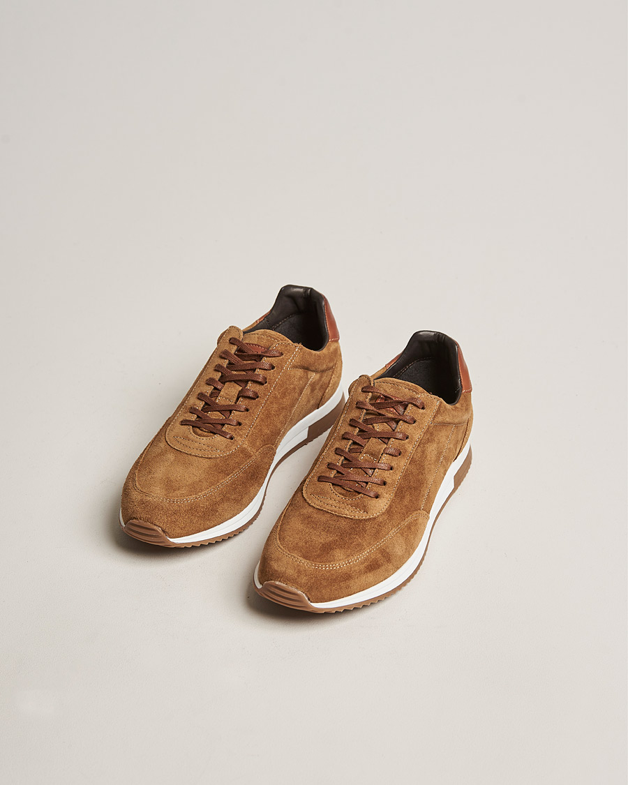 Herren | Wildlederschuhe | Design Loake | Bannister Running Sneaker Tan Suede