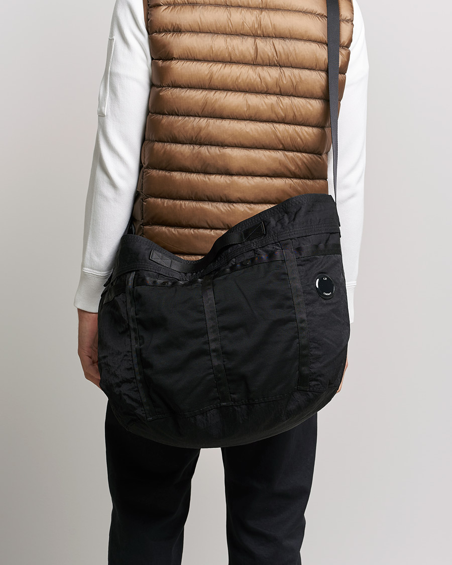 Herren | C.P. Company Nylon B Large Tote Bag Black | C.P. Company | Nylon B Large Tote Bag Black