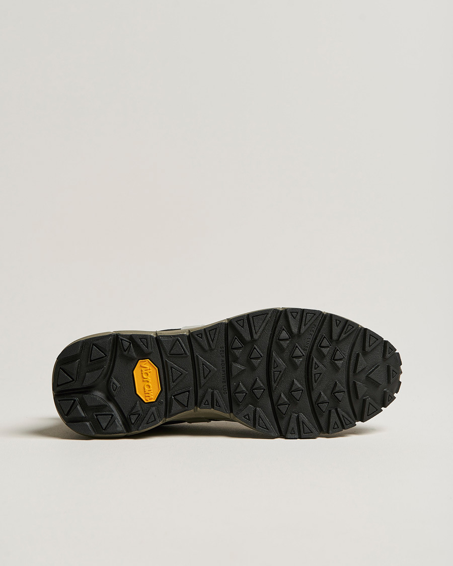 Herren | Veja Dekkan Vibram Running Sneaker Black Oxford/Grey Tonic | Veja | Dekkan Vibram Running Sneaker Black Oxford/Grey Tonic