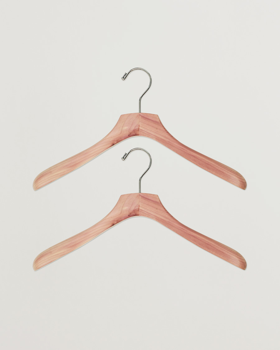 Herren | Care with Carl 2-Pack Cedar Wood Jacket Hanger | Care with Carl | 2-Pack Cedar Wood Jacket Hanger