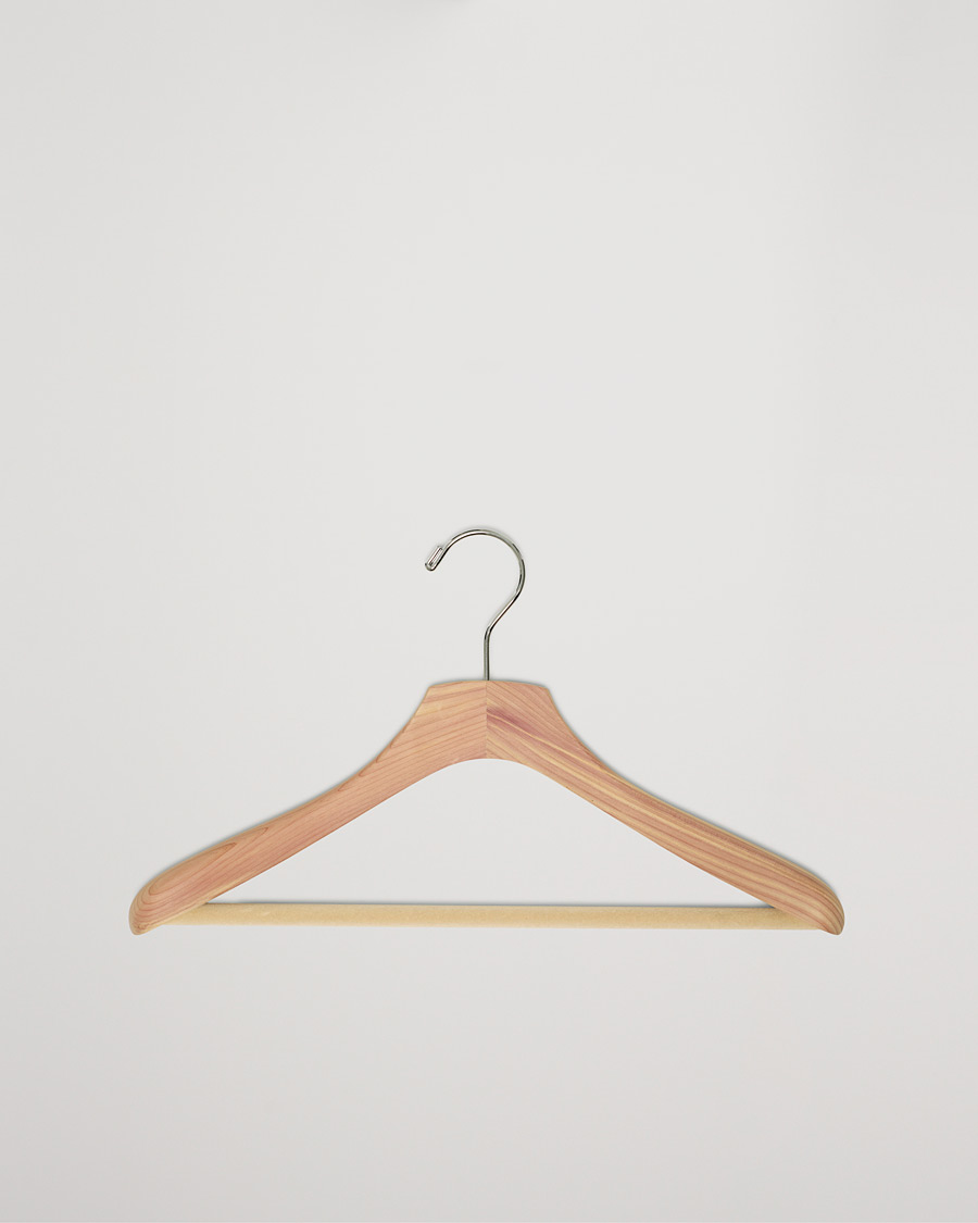 Herren | Care with Carl Cedar Wood Suit Hanger | Care with Carl | Cedar Wood Suit Hanger
