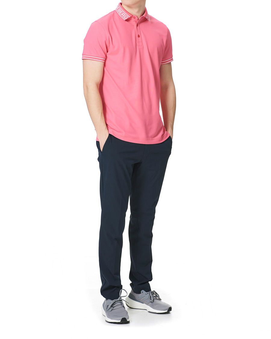 Herren | Poloshirts | J.Lindeberg | Austin Regular Golf Polo Hot Pink
