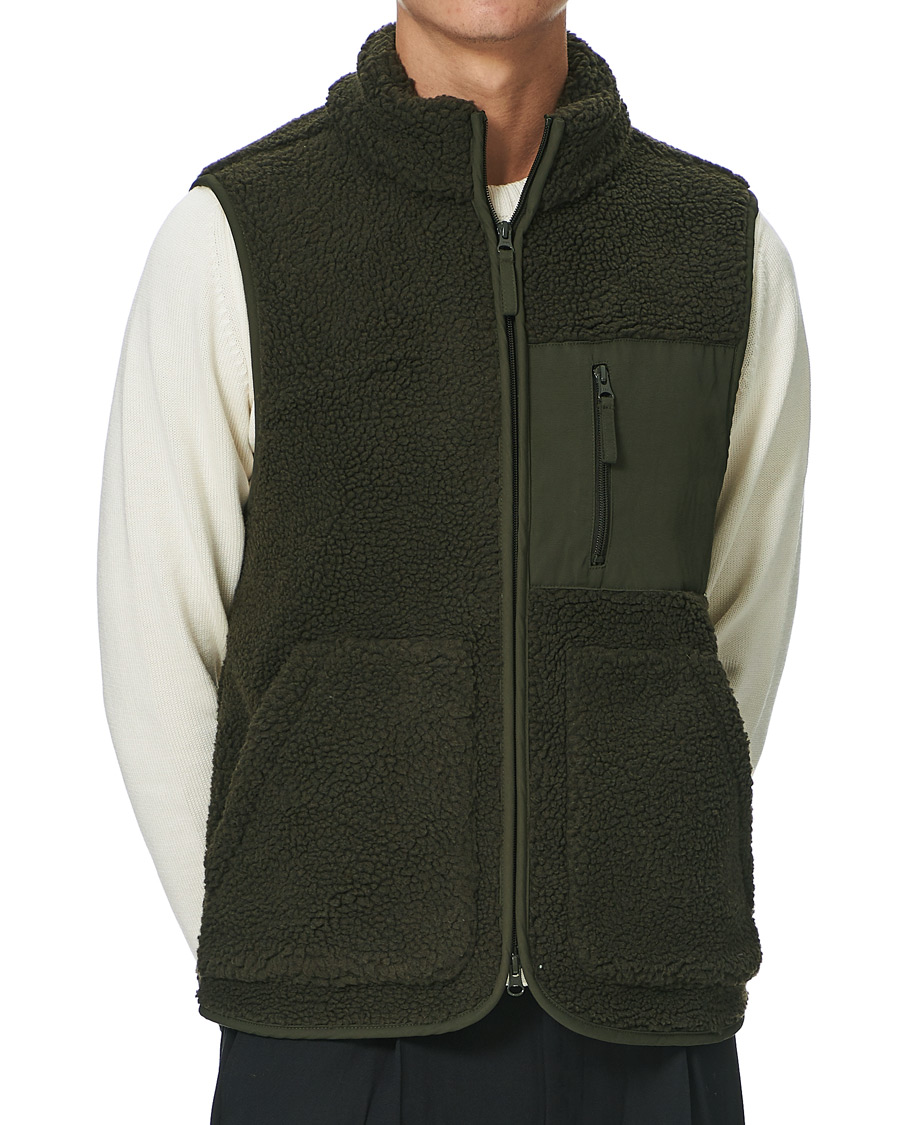Herren | Pullover | A Day's March | Arvån Recycled Fleece Vest Olive