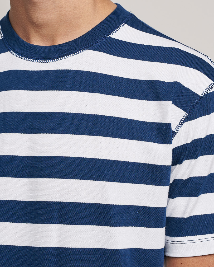 Herren | T-Shirts | Drake's | Striped Cotton Hiking Tee White/Navy