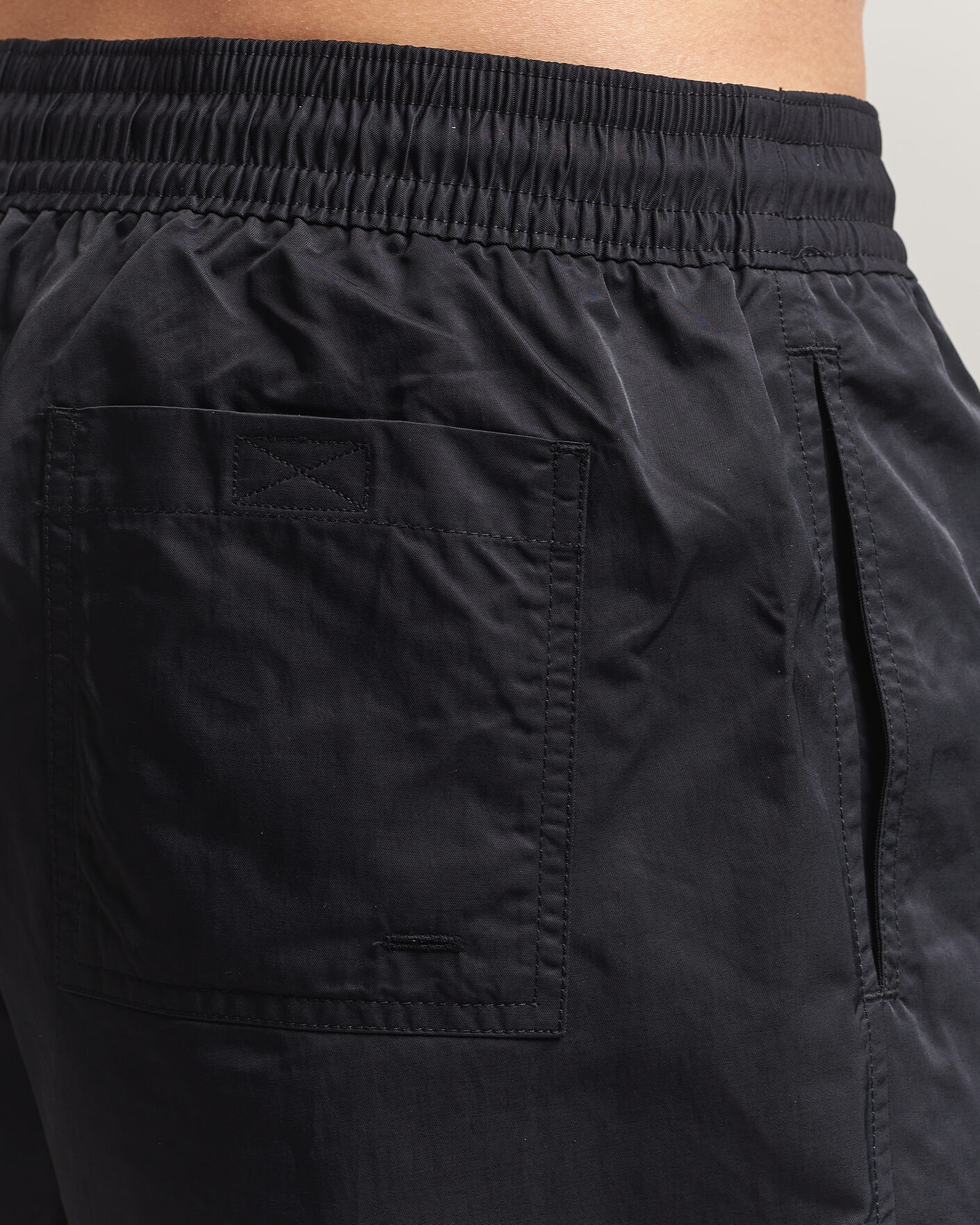 Herren | Badehosen | Colorful Standard | Classic Organic Swim Shorts Deep Black