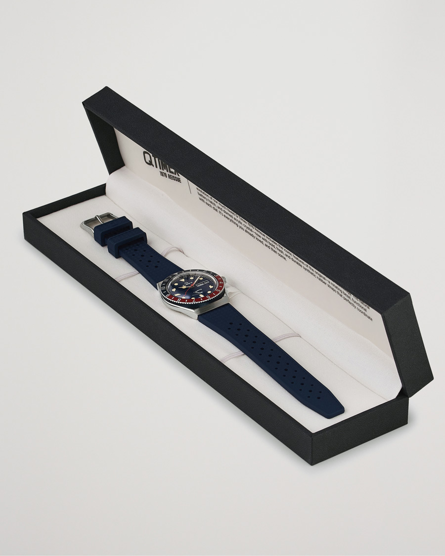 Herren | Timex Q Diver 38mm Rubber Strap Blue/Red | Timex | Q Diver 38mm Rubber Strap Blue/Red