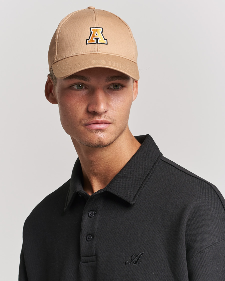Herren | Axel Arigato Varsity Cap Camel | Axel Arigato | Varsity Cap Camel
