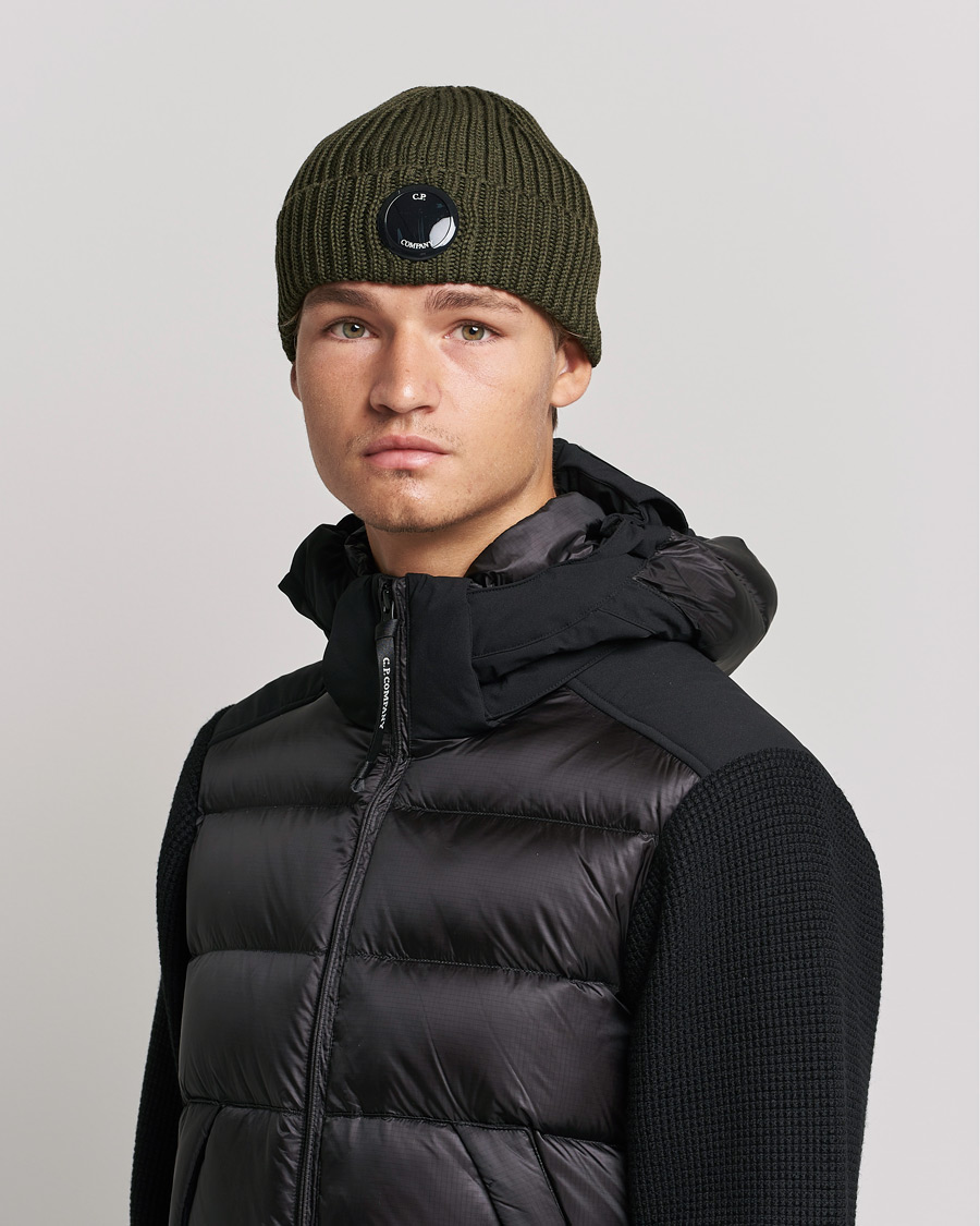 Herren | C.P. Company Knitted Merino Lens Beanie Dark Green | C.P. Company | Knitted Merino Lens Beanie Dark Green