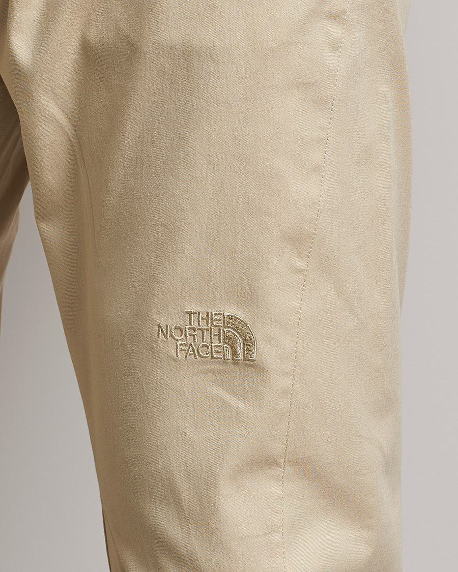 Herren | Hosen | The North Face | Tapered Heritage Chinos Gravel