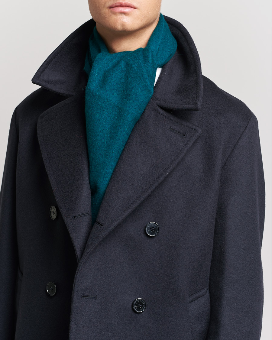 Herren | Drake's Geelongora Tasselled Scarf Green | Drake's | Geelongora Tasselled Scarf Green