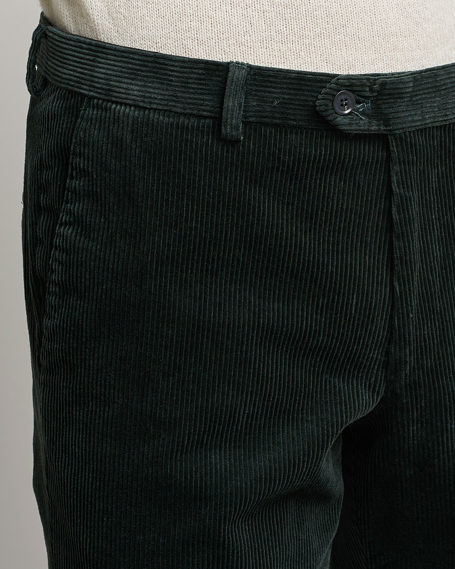 Herren | Hosen | Oscar Jacobson | Denz Corduroy Trousers Bottle Green