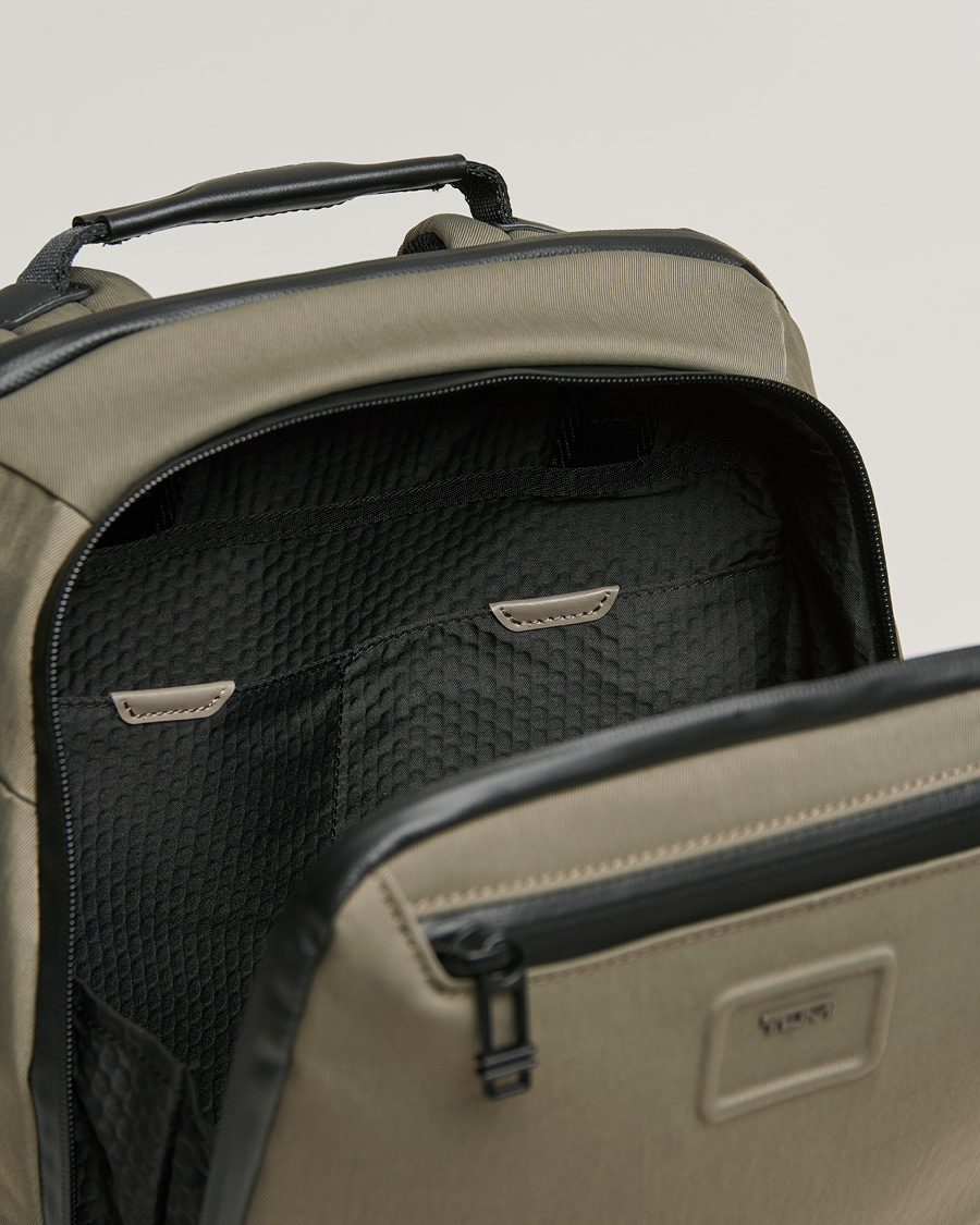Herren | TUMI Alpha Bravo Dynamic Backpack Sand | TUMI | Alpha Bravo Dynamic Backpack Sand