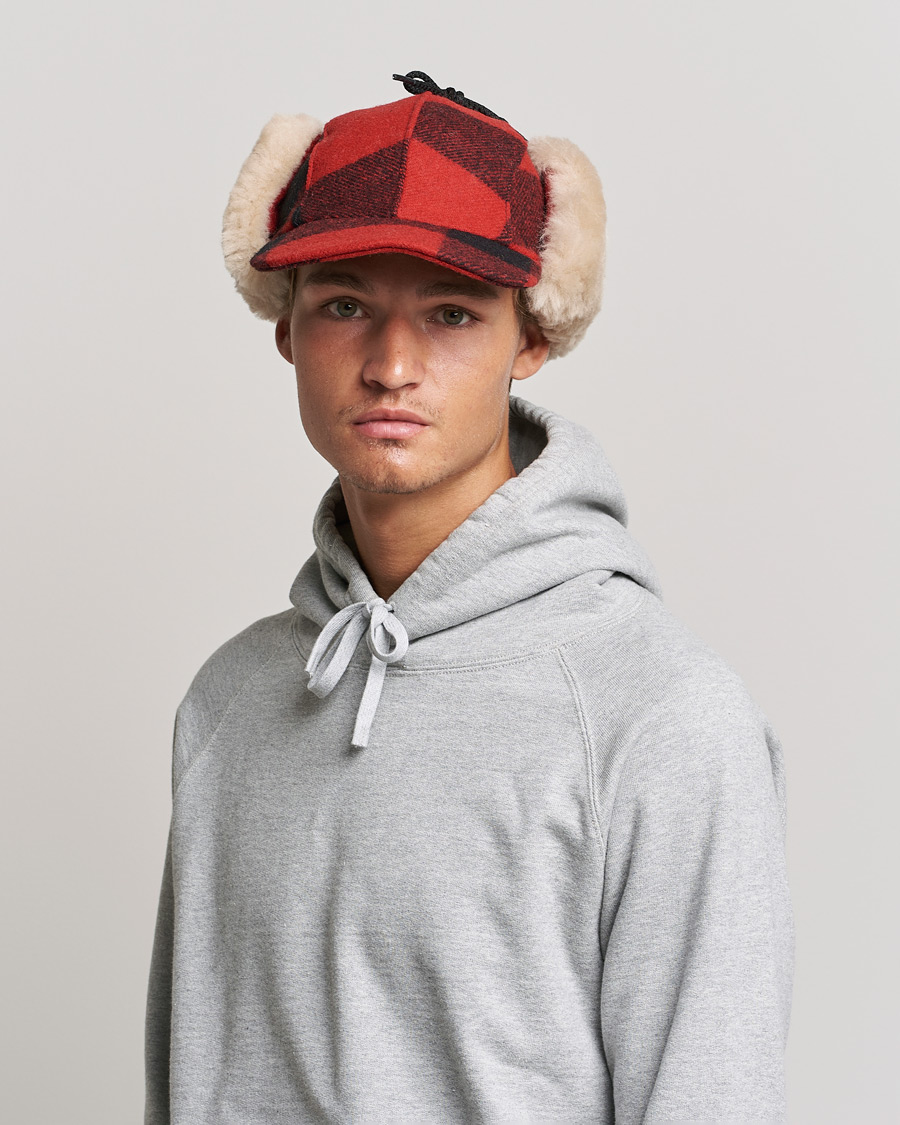 Herren | Filson Double Mackinaw Wool Cap Red Black Plaid | Filson | Double Mackinaw Wool Cap Red Black Plaid