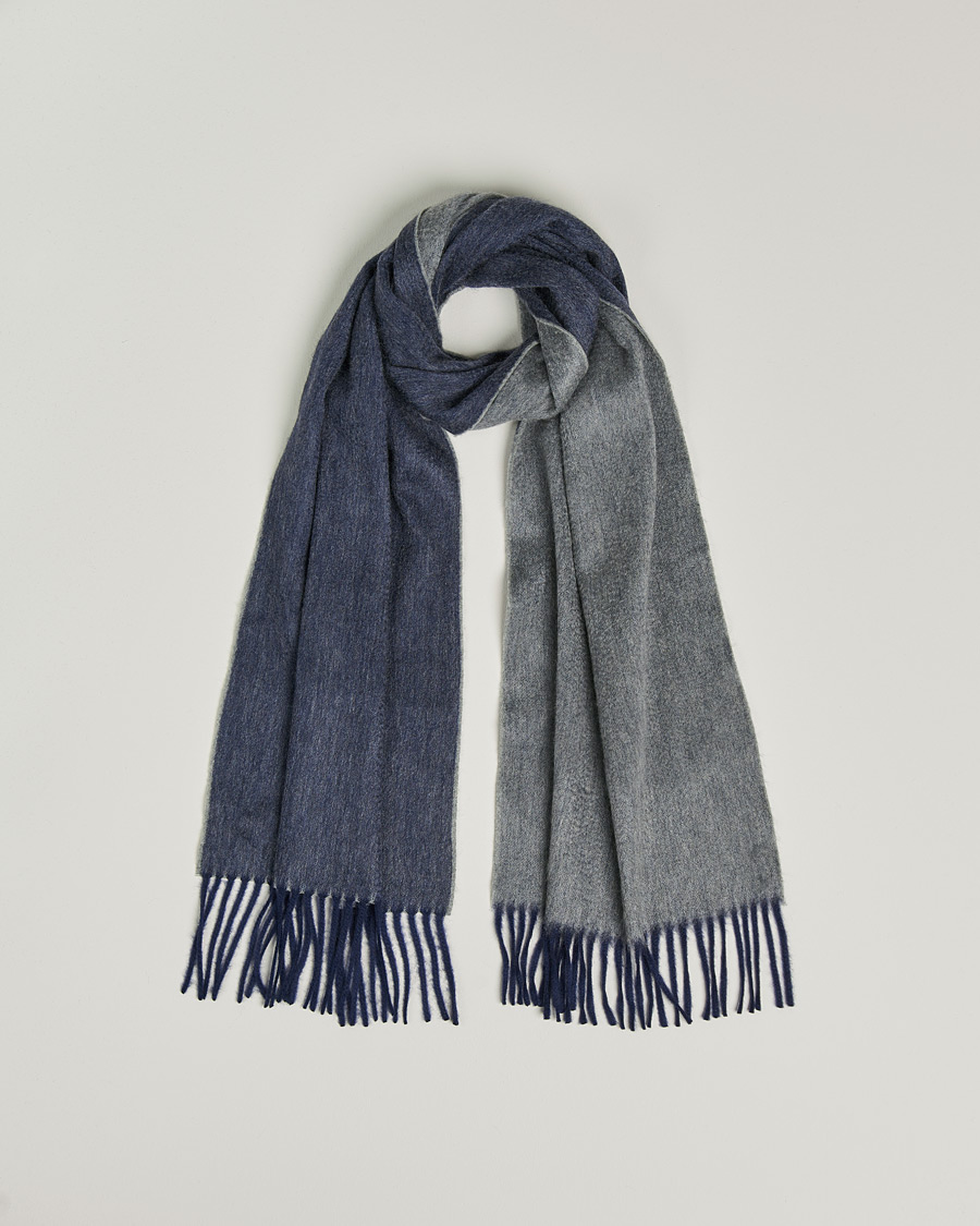 Herren | Begg & Co Arran Reversible Cashmere Scarf Navy/Grey | Begg & Co | Arran Reversible Cashmere Scarf Navy/Grey