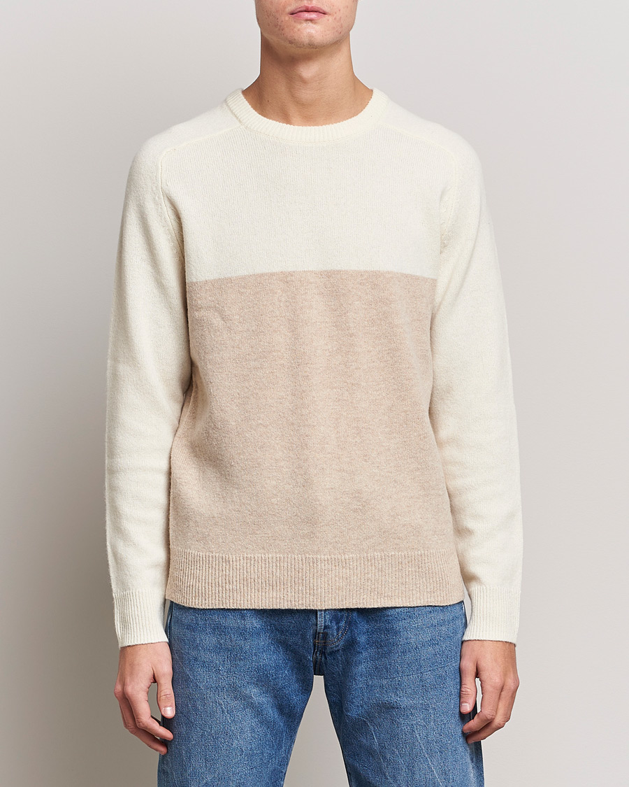 Herren | Pullover | A Day's March | Brodick Block Lambswool Sweater Sand/Off White