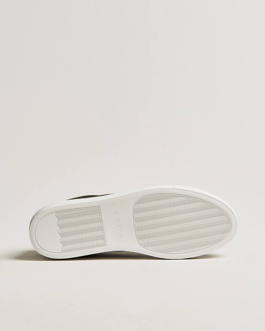 Herren | A Day's March Suede Marching Sneaker Dark Olive | A Day's March | Suede Marching Sneaker Dark Olive