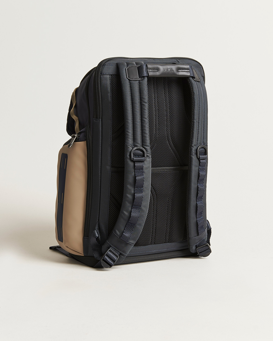 Herren | TUMI Alpha Bravo Nomadic Backpack Midnight Navy/Khaki | TUMI | Alpha Bravo Nomadic Backpack Midnight Navy/Khaki