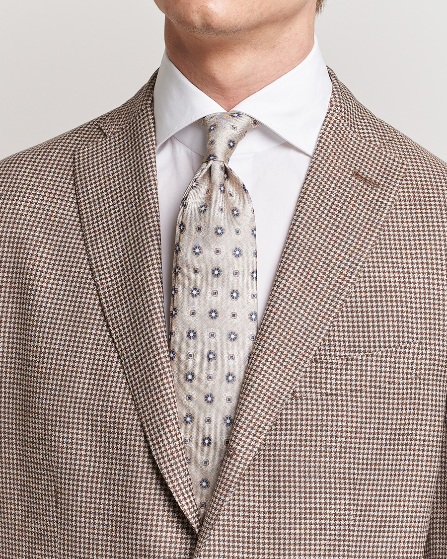 Herren | Amanda Christensen Silk Oxford Printed Flower 8cm Tie Cream | Amanda Christensen | Silk Oxford Printed Flower 8cm Tie Cream