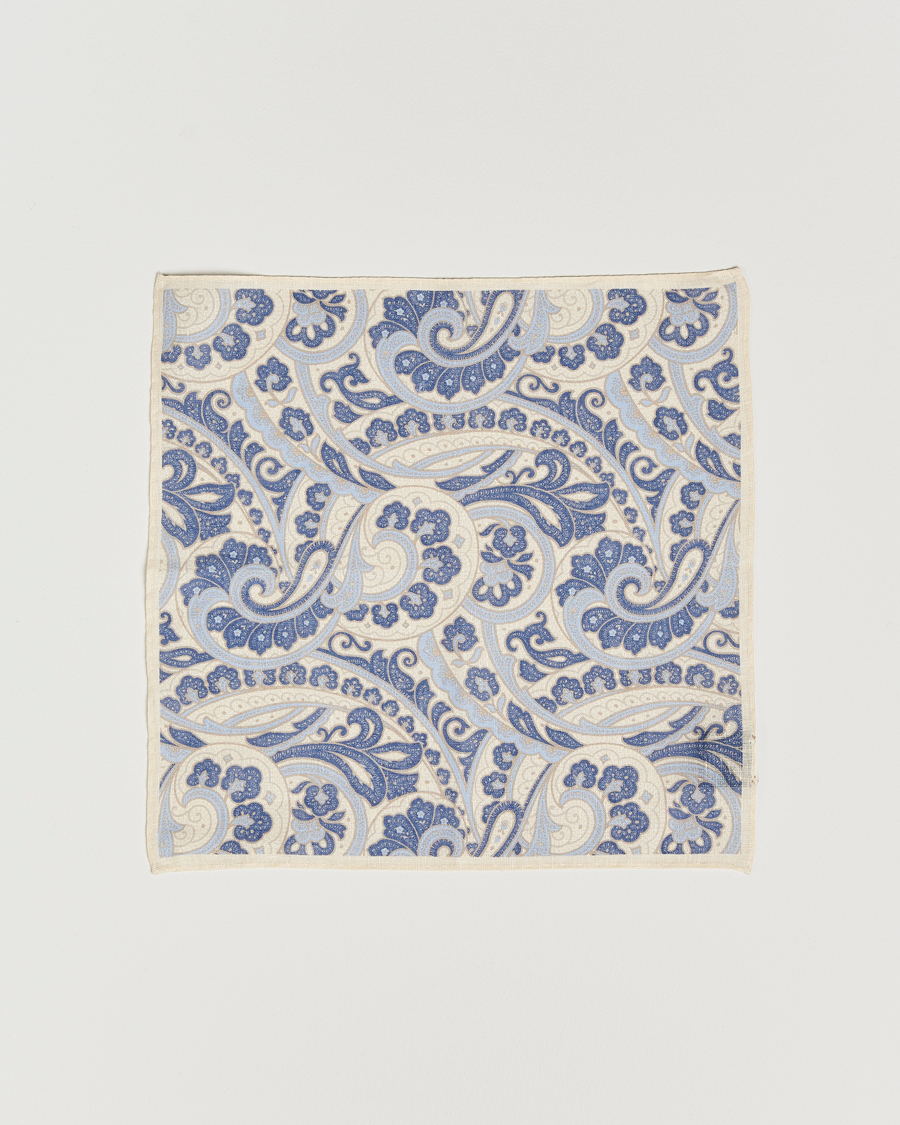 Herren | Amanda Christensen Linen Printed Large Paisley Pocket Square Cream | Amanda Christensen | Linen Printed Large Paisley Pocket Square Cream
