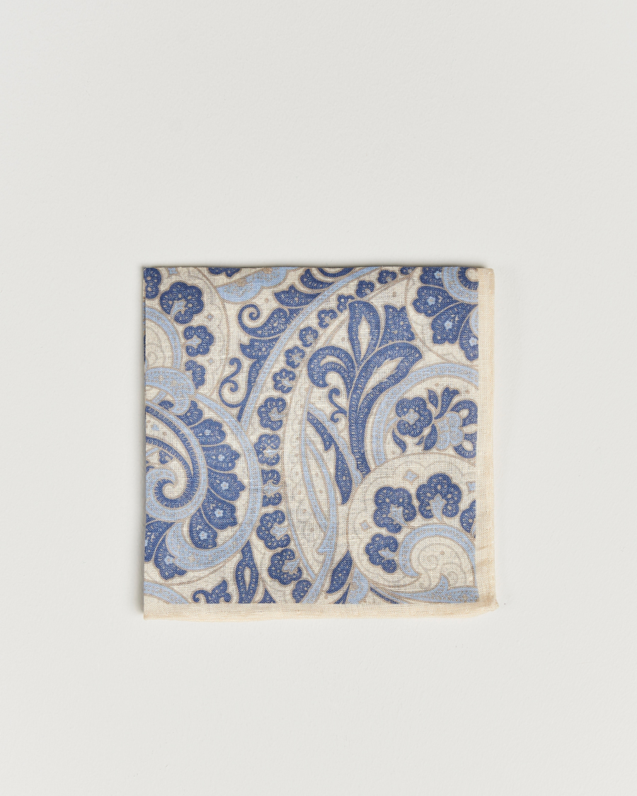 Herren | Amanda Christensen Linen Printed Large Paisley Pocket Square Cream | Amanda Christensen | Linen Printed Large Paisley Pocket Square Cream