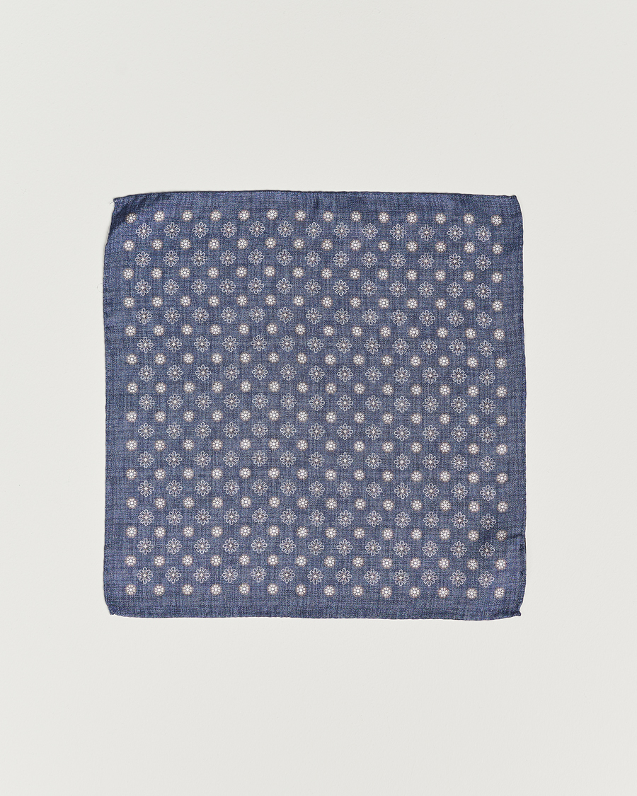 Herren | Amanda Christensen Silk Oxford Printed Flower Porcket Square Navy | Amanda Christensen | Silk Oxford Printed Flower Porcket Square Navy