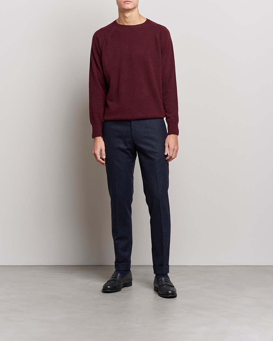 Herren | Pullover | Oscar Jacobson | Gustaf Lambswool Raglan Crew Neck Burgundy